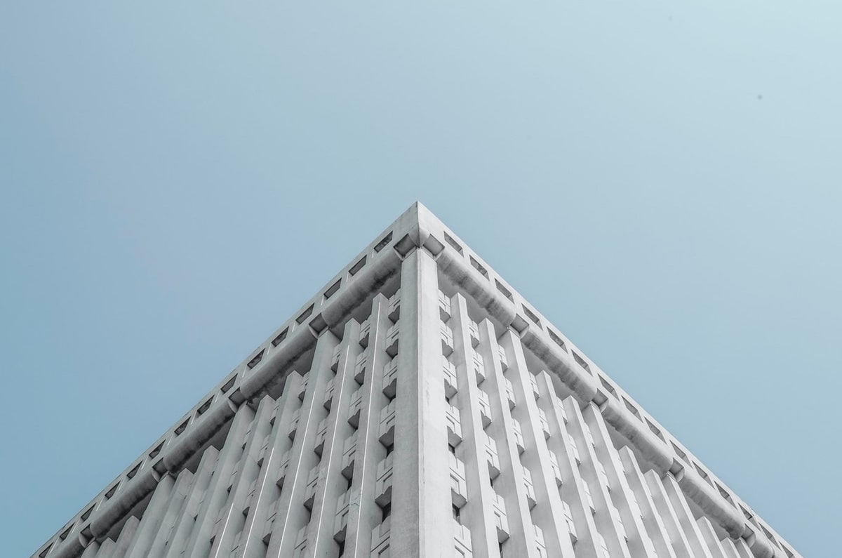 LPL赛事整活：先别管赢不赢，就说来没来吧